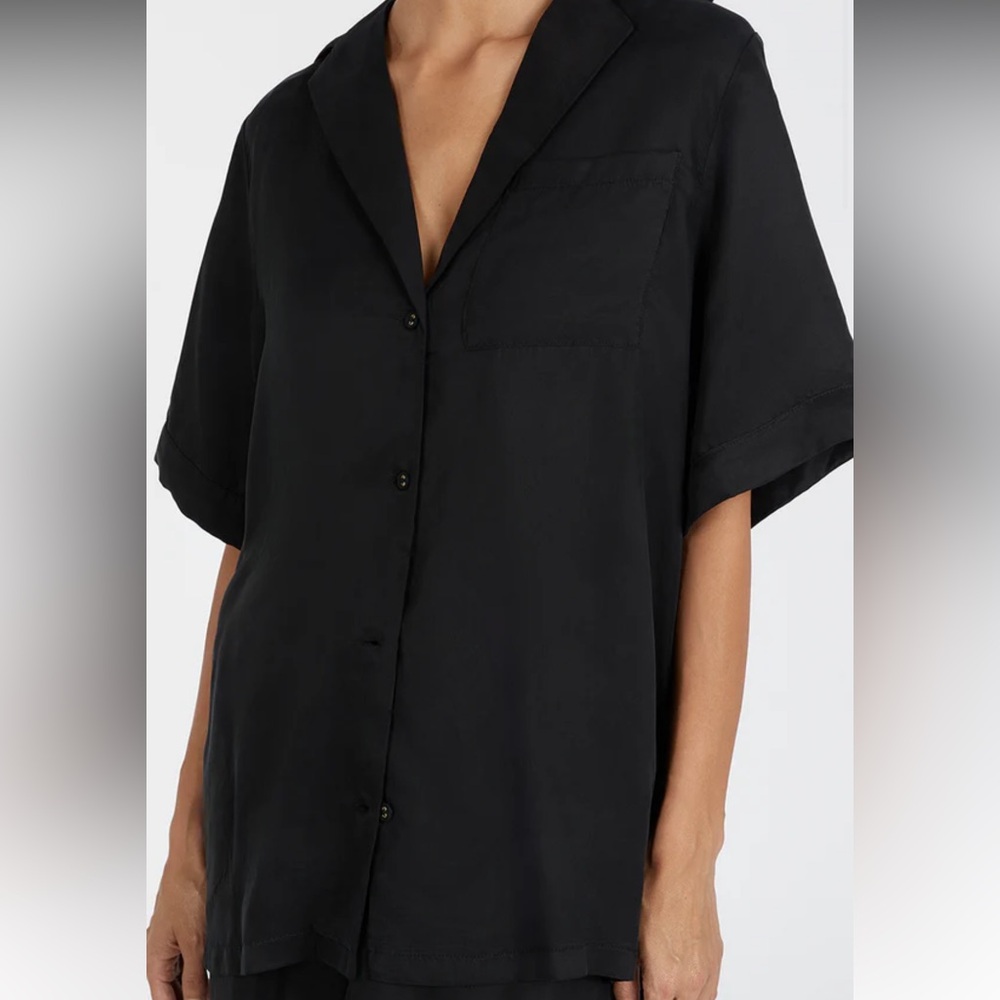 Dissh Women’s Kingston Black Short Sleeve Button Up Shirt size 4